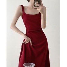 【锐达】复古红色方领吊带连衣裙2024夏季新款气质收腰订婚A字裙