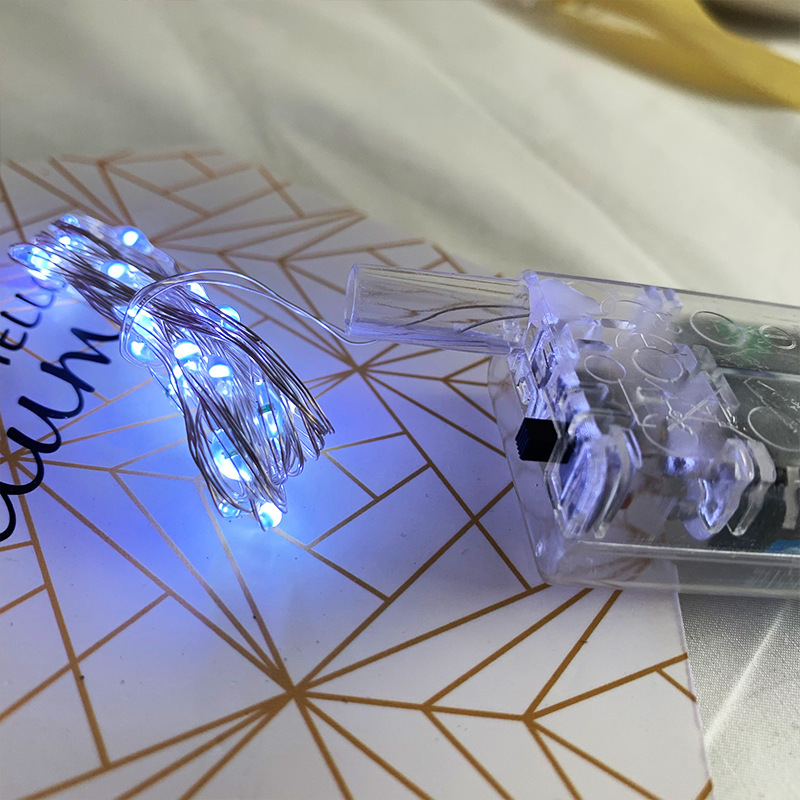 Caja de batería de 2 secciones Luz de cadena de cobre de alto brillo Bola de onda Caja de batería decorativa Festival de luces intermitentes Caja de regalo Fabricante de luces decorativas