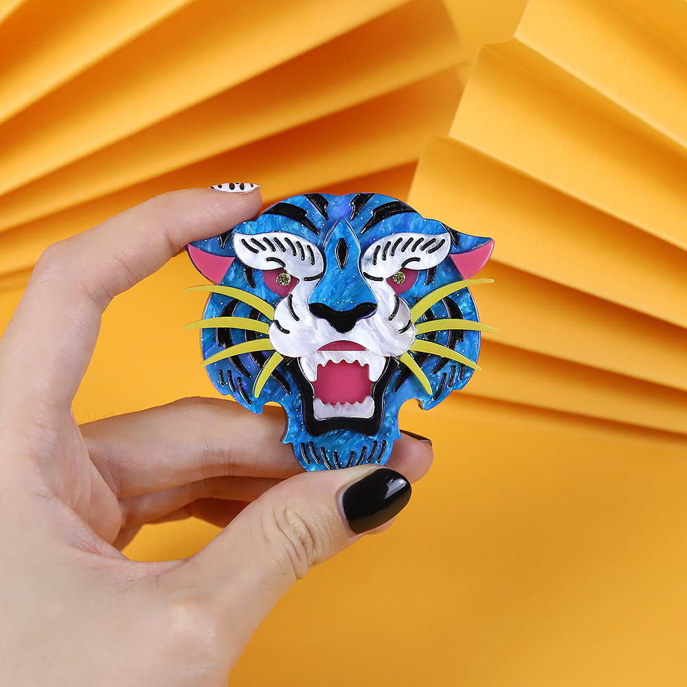 Joyería de moda hecha a mano transfronteriza acrílico animal Tigre broche de dibujos animados pin europeo y americano popular ropa bolsa Accesorios