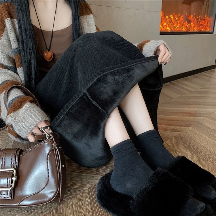 Вельветовая женская бархатная утолщенная юбка больших размеров, осень-зима 2024, утягивающая юбка трапециевидной формы в корейском стиле, женская юбка средней длины с высокой талией