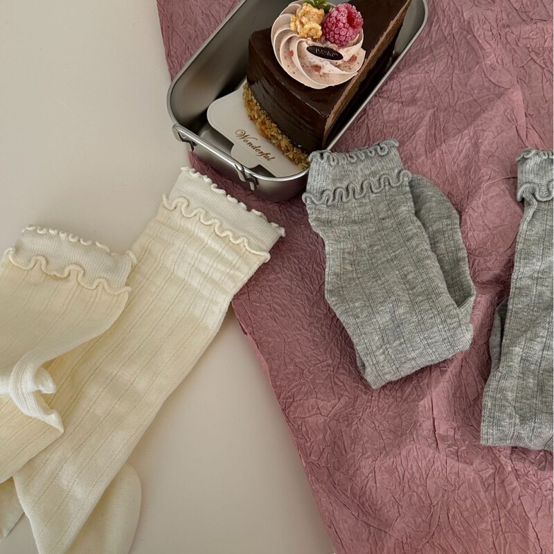 I really like a pair of wooden ears with hollow boneless chao soft cotton sweat-absorbent breathable women's socks