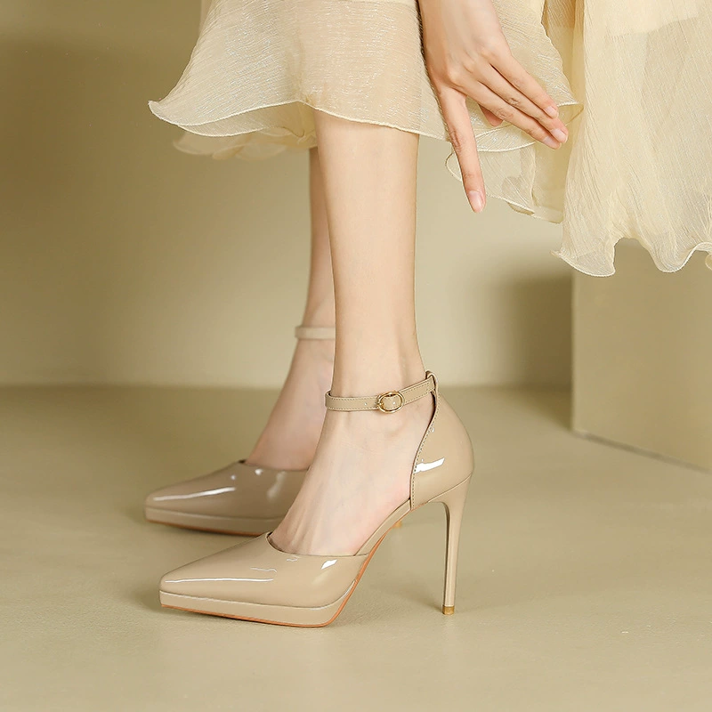 1088-19 Баотоу полые замши водонепроницаемые сандалии женский 2025 женский летний новый острый туфли на каблуках