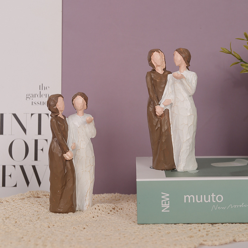 Sisters Love character statue resin decoration holiday memorial home hallway bookcase desktop decoration crafts