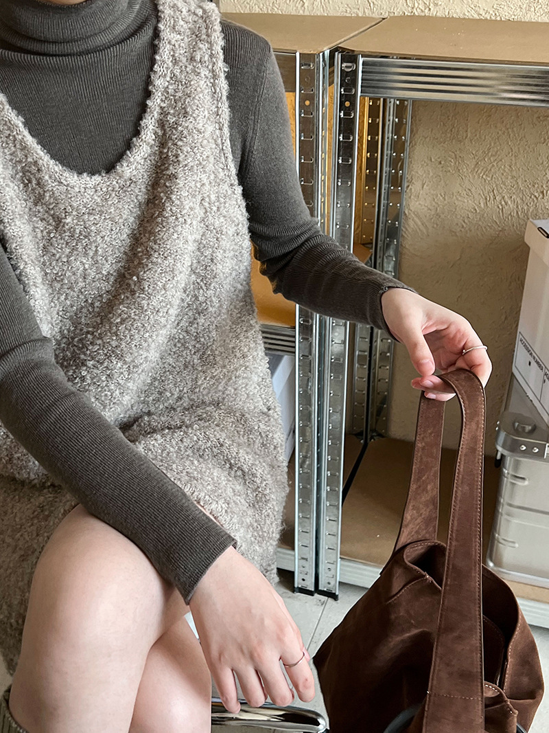 3D32D2C4-84D9-4B03-B872-E34120