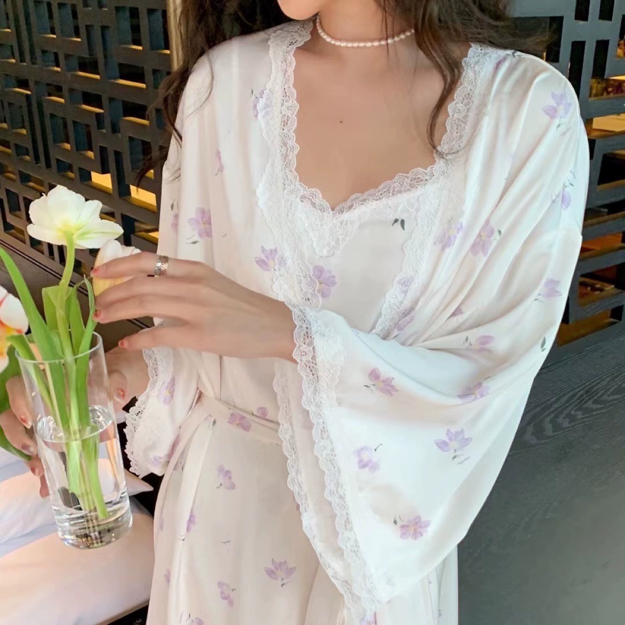 Маленькая Красная книга для верховой езды, ночная рубашка в том же стиле, комплект из двух предметов, Женская атласная кружевная ночная рубашка из ледяного шелка с магнолией