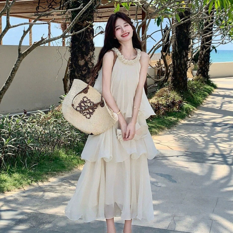 French-Style Stunning Halter Neck Strap Dress for Women, Summer 2026 New Model, Petite Beach Vacation Elegant Long Dress French-Style Stunning Halter Neck Strap Dress for Women, Summer 2026 New Model, Petite Beach Vacation Elegant Long Dress