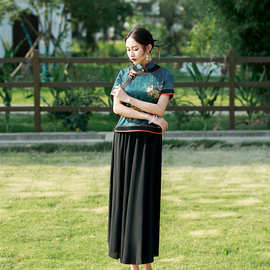 鹿龟纹面料旗袍 2025年夏季新款复古盘扣大码唐装妈妈装中袖旗袍