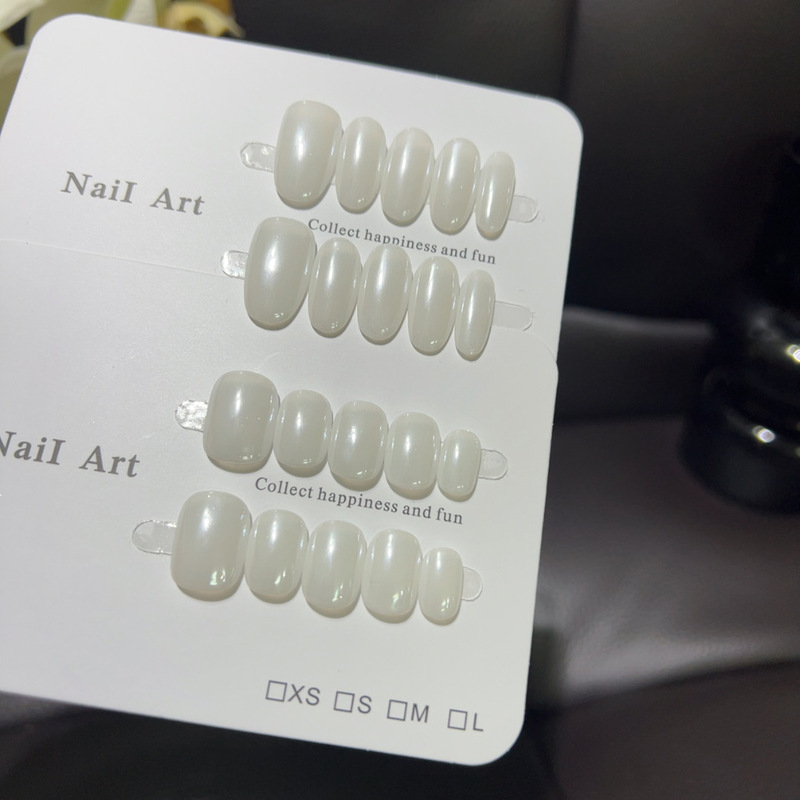 【Porcelain White Hailey】Milk White Aurora Glass Paper Hailey Nails High-End Commuter Style Whitening Short Versatile Wearable Nails