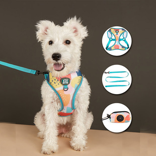 Factory in stock wholesale summer best selling cute cats and dogs pet chest strap dog walking leash garbage bag three piece set