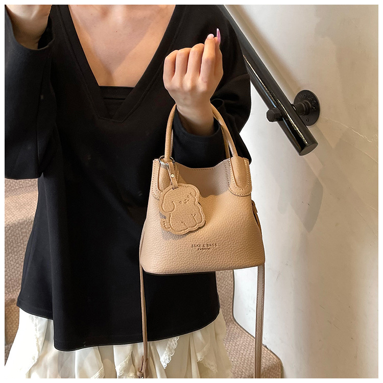 2025 Simple and casual hand-held small bag, new trendy and fashionable commuter crossbody bag, summer vegetable basket bucket bag undefined