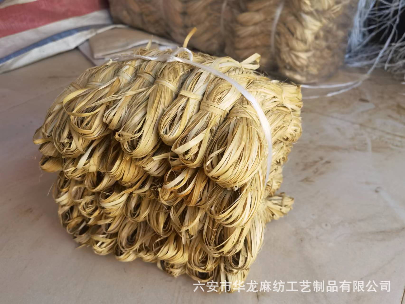 定制黄麻丝批发粗麻绳线麻皮熟黄麻密封麻丝纤维粗麻丝工程用-阿里巴巴