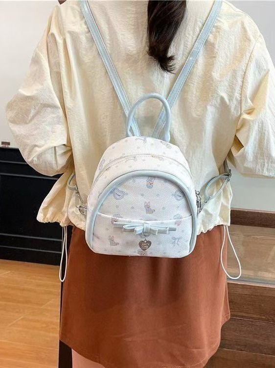 新款高颜值蝴蝶女生森系流行双肩包大容量轻便校园初高中学生背包|undefined