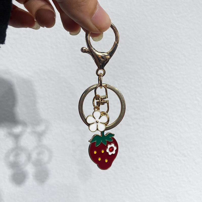18g Weight Bag Pendant, Keychain Classification 1 Piece Quantity Holiday, Banquet, Daily Occasion Metal Material Strawberry Pattern Unisex Gender Korean Style Style Korean Style Strawberry Metal Unisex Bag Pendant Keychain 10