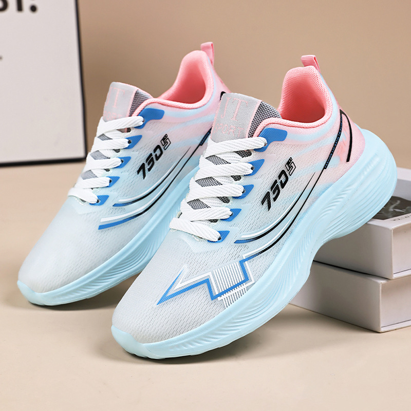 Zapatos deportivos de primavera de mujeres nuevos zapatos de comercio exterior al por mayor pareja de moda coreana zapatos de correr zapatos casuales ligeros