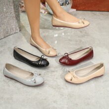 2023新款平底休闲百搭豆豆鞋厂家直销大码跨境大码休闲豆豆