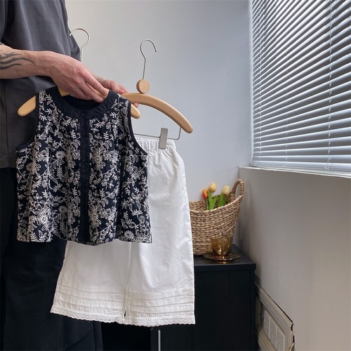 Girls' Sleeveless Floral Shirt Summer Thin Shirt 2024 New Girl Summer Wear Holiday Style Street-Fashioned Hong Kong Style Top