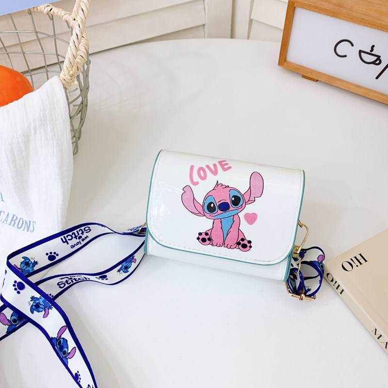 화이트 핑크 스티치