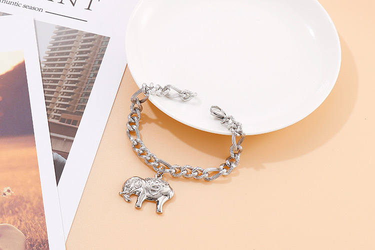 Fashion Animal Titanium Steel 18K Gold Plated No Inlaid Bracelets In Bulk display picture 8