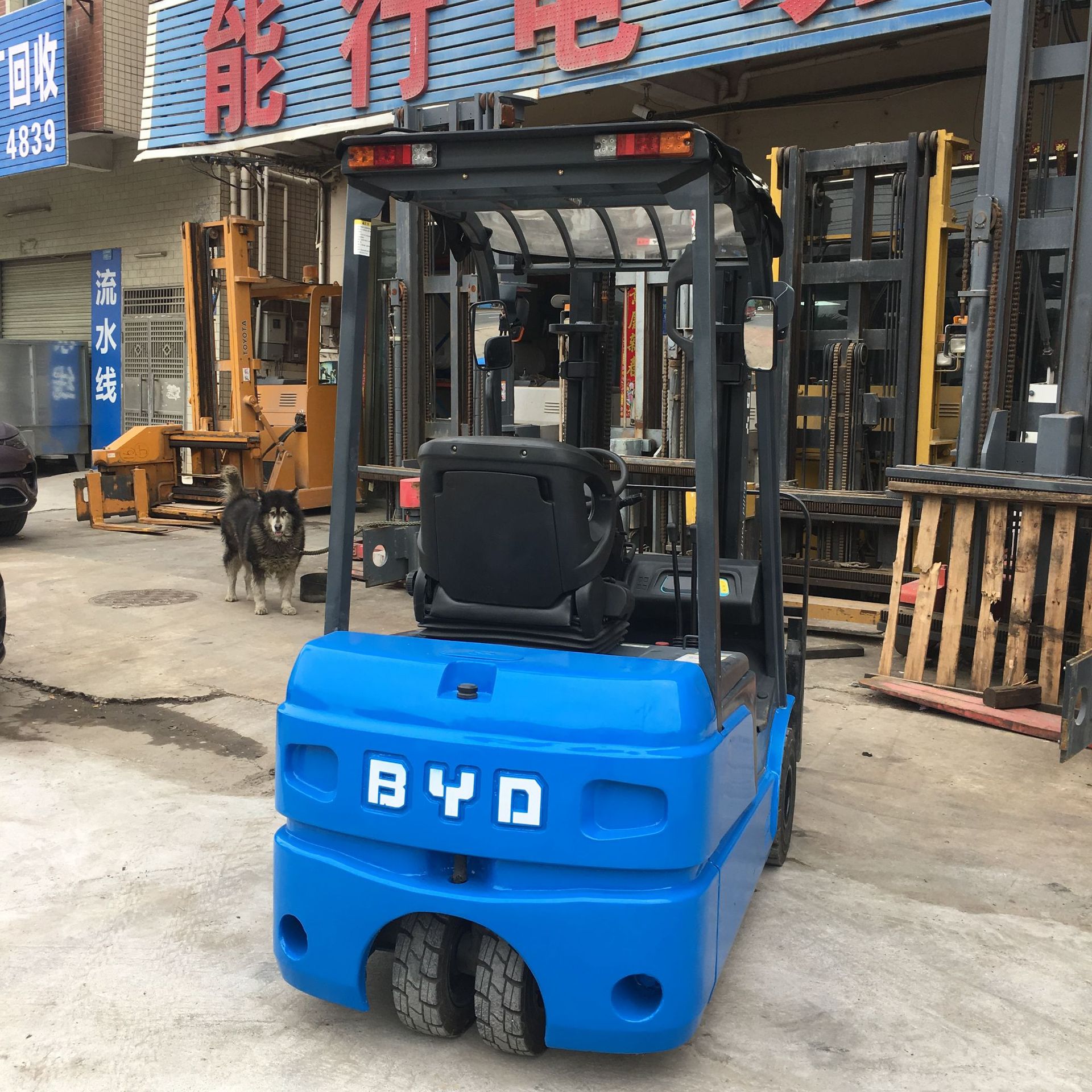 锂电池叉车 铁电池叉车 锂电池叉车出租 锂电池叉车租赁 铁锂电池