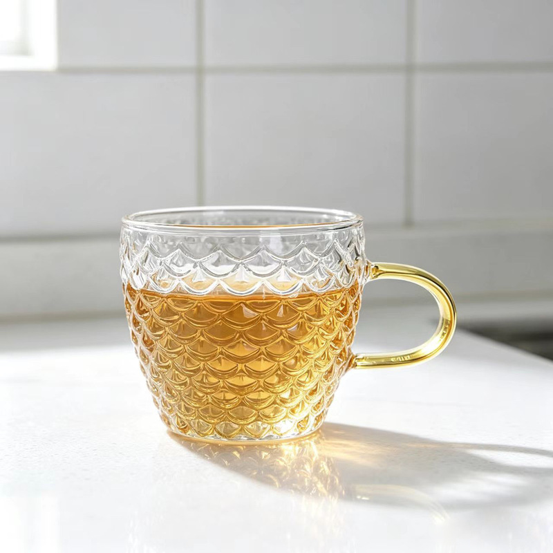 High borosilicate glass tea cup, Japanese-style hammered master cup, heat-resistant tea tasting cup, transparent tea cup with handle, fish scale design