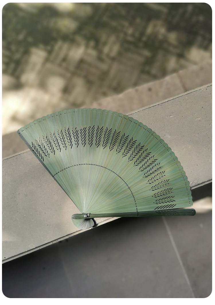 老阊门素雅镂空全竹折扇工艺扇纯色扇子汉服古风时尚复古竹青绿详情5