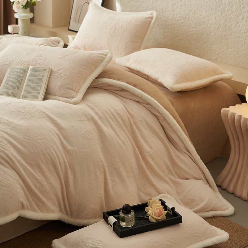 2025 nuevo otoño y invierno cálido sábanas de terciopelo de coral con colcha de cama de tres piezas