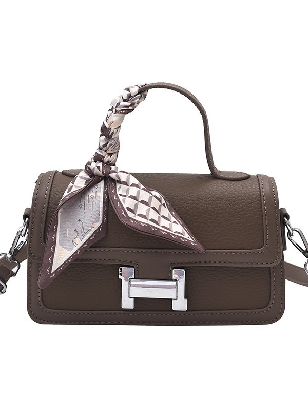 Bolsillo multicapa de sentido de alta calidad, bolso cuadrado pequeño portátil, femenino 2025 transfronterizo nuevo color en contraste con bufanda de seda, bolso de mensajero de un solo hombro
