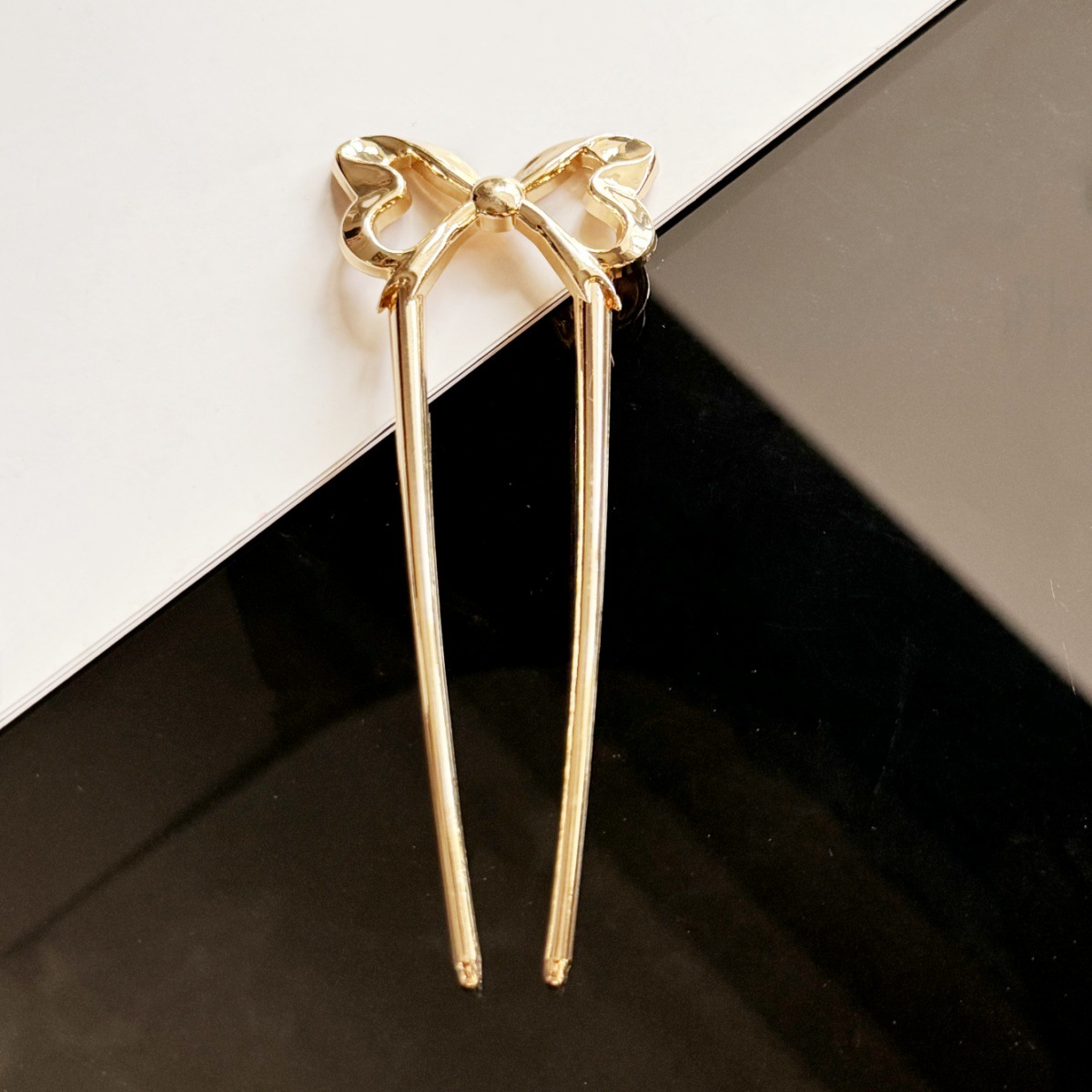 Europa y los Estados Unidos de alta sensación U pinzas de cabello bola cabeza cabeza fija artefacto para el cabello nuevo pein lateral enchufe joyas al por mayor