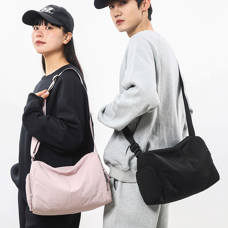 运动瑜伽短途旅行袋女ins大容量训练游泳健身包收纳斜挎背包男潮