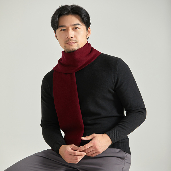 Knitted scarf for men and women