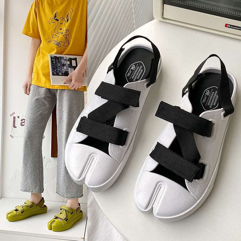 2025 New Summer Korean Style Sandals for Men, Thick-Soled Non-Slip Couples, Students, Versatile Slip-On Women's Shoes, Men's Beach Shoes