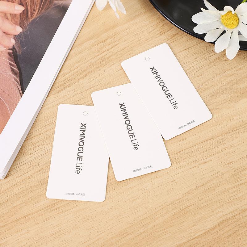 卡纸双面烫金或者印刷服装吊牌批发量大优惠