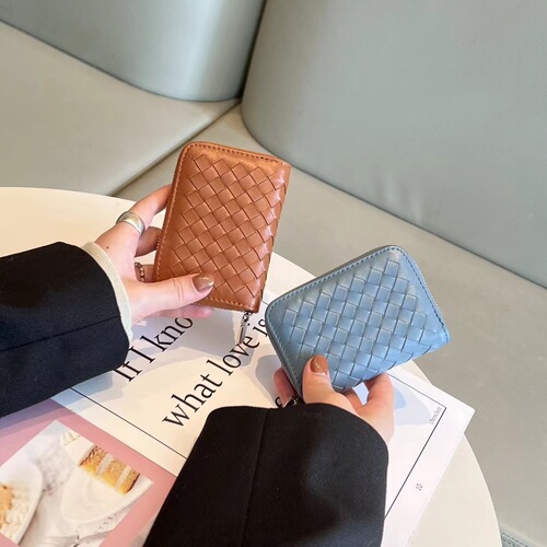 Sheepskin woven women's short card holder  new live broadcast exquisite compact large capacity card holder genuine leather bag