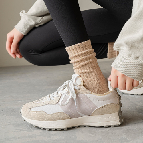 Socks for men and women in autumn and winter solid color thickened warm terry socks towel bottom long socks wholesale