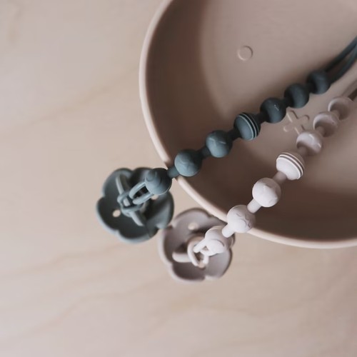 Cross-border Nordic simple style baby lace pacifier chain, anti-fall chain, biteable silicone anti-lost pendant