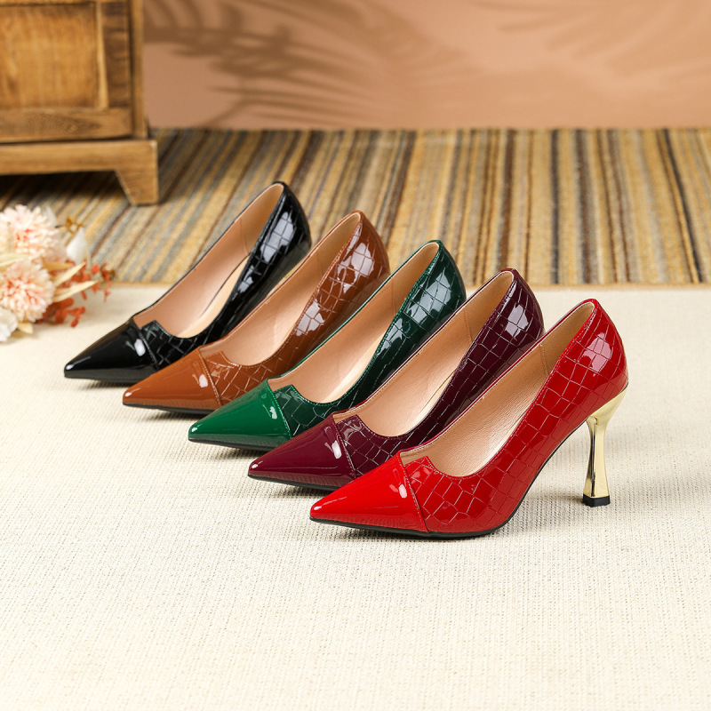 35120-1D Cross-Border European and American Foreign Trade Pointed Toe Stiletto Patent Leather Shallow Mouth Single Shoes High Heels Women's Large Size Women's Shoes 43
