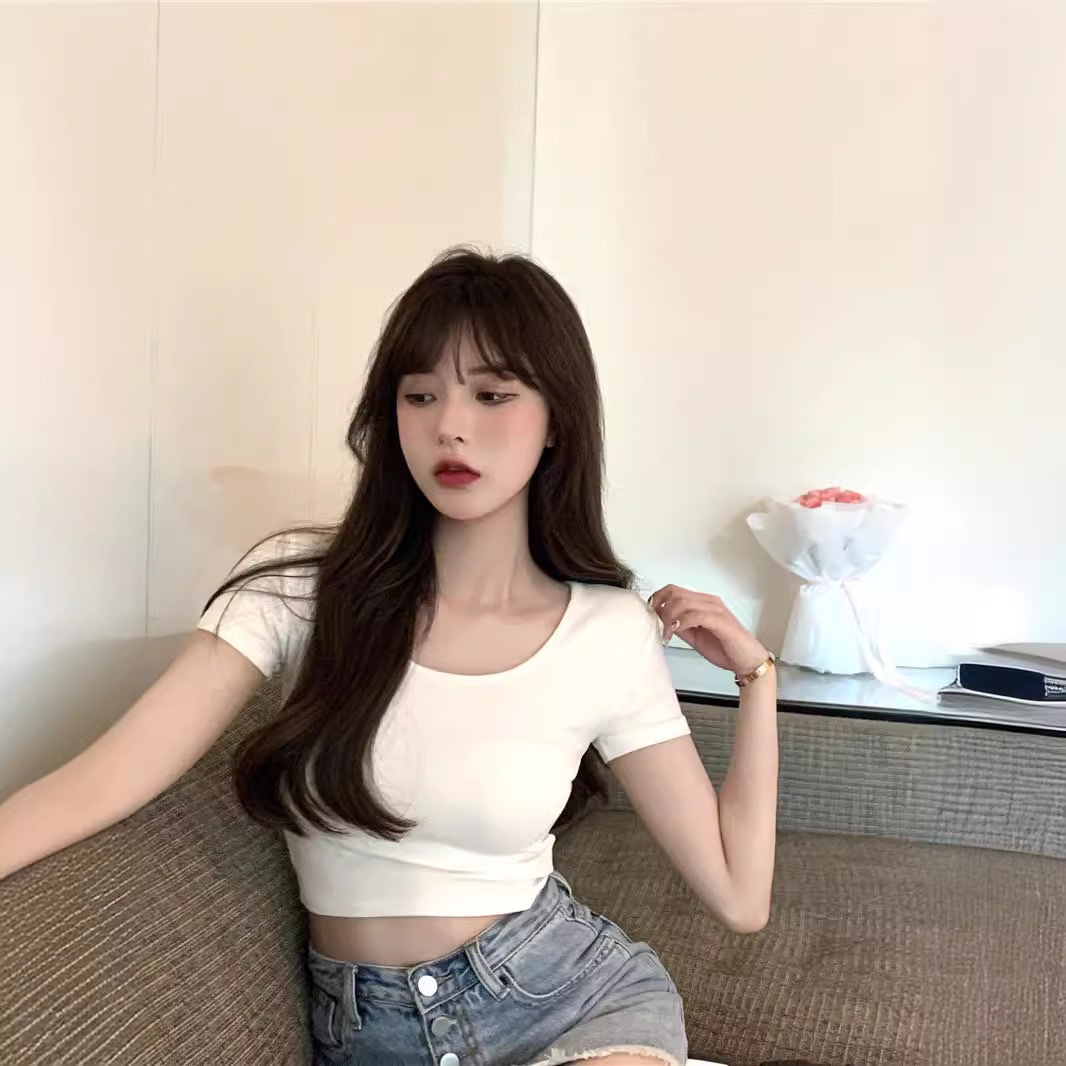 Camiseta de verano para mujer, top corto ajustado a la moda, estilo Pure Desire, top de manga corta ajustado dulce y picante para estudiantes, nuevo modelo 2026.