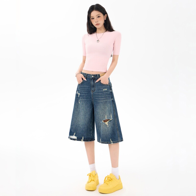 American Retro Style Irregular Ripped Design Cropped Jeans for Women, 2026 Summer New Fashion Trendy Loose Fit American Retro Style Irregular Ripped Design Cropped Jeans for Women, 2026 Summer New Fashion Trendy Loose Fit
