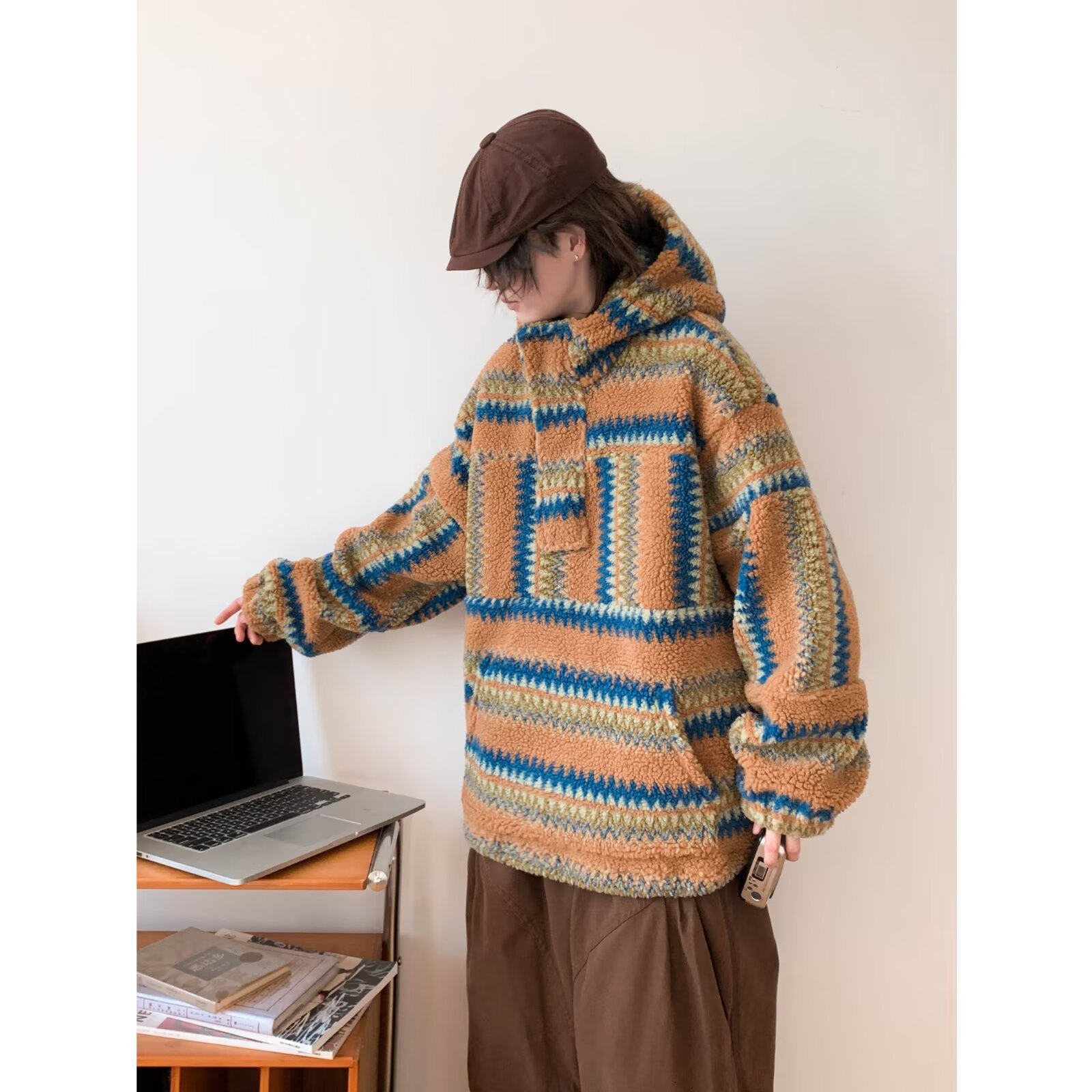 Demi-season velvet hoody for men and women for leisure