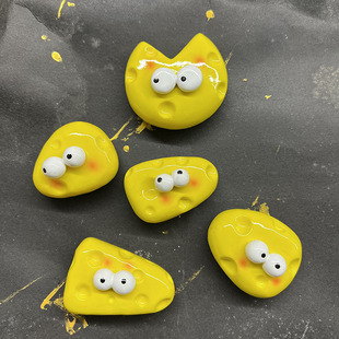 Creative cartoon cute three-dimensional food CHEESE CHEESE resin magnetic refrigerator stickers home decoration stickers