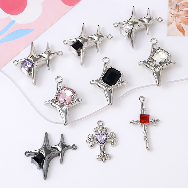 甘いクールなギャルの十字の星の双穴の合金のペンダントdiyの手作りのアクセサリのブレスレットのネックレスの部品の材料のペンダント|undefined