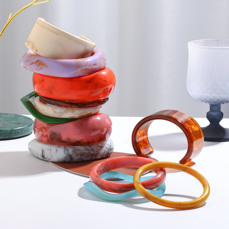 European and American Fashion Translucent Oval Wide Bracelet Macaron Girl Retro Style High-End Resin Bracelet Wholesale