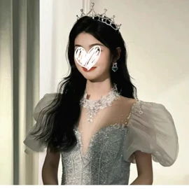 项链;发夹;耳环