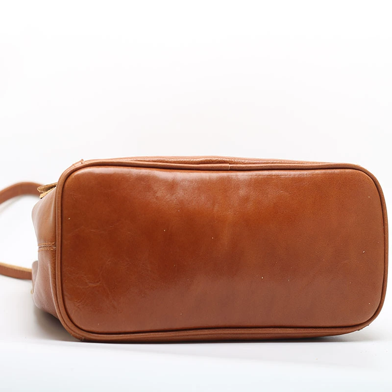 Retro capacious underarm bag, one-shoulder bag