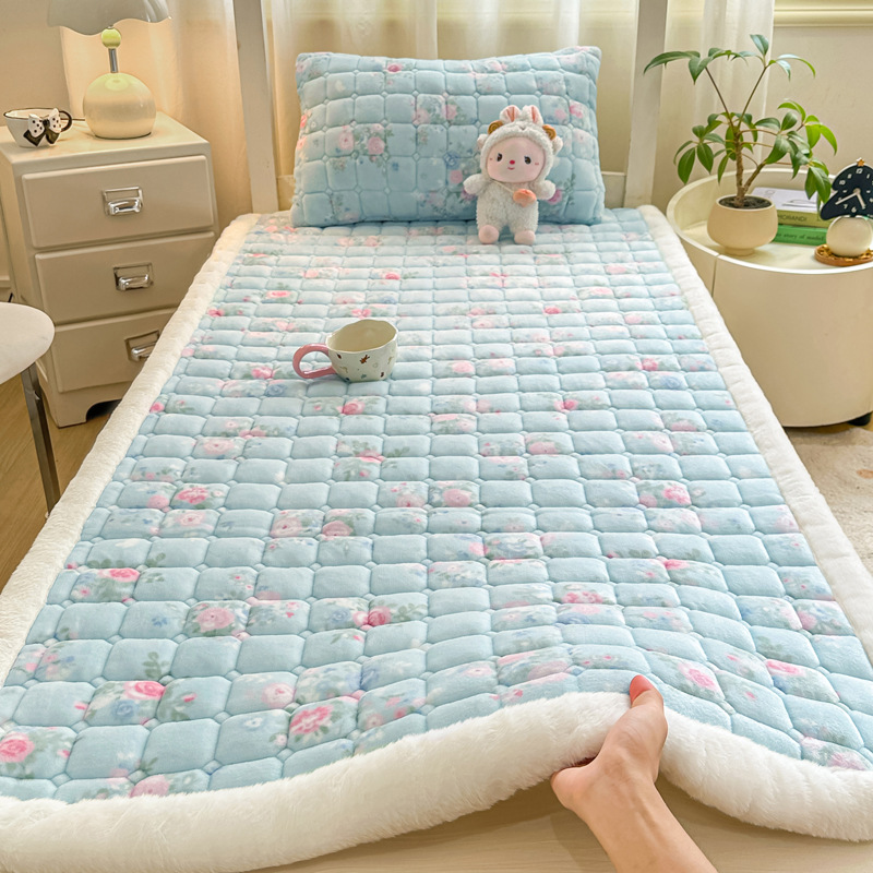 Colchón de terciopelo caliente de invierno de clase A materna y infantil colchón de terciopelo de leche colchón tatami dormitorio colchón de dormitorio