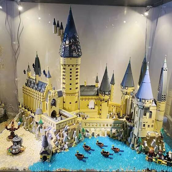 [manufacturers Wholesale] Compatible with Lego Building Blocks Harry Potter Hogwarts Castle Magic Academy High Difficulty Giant