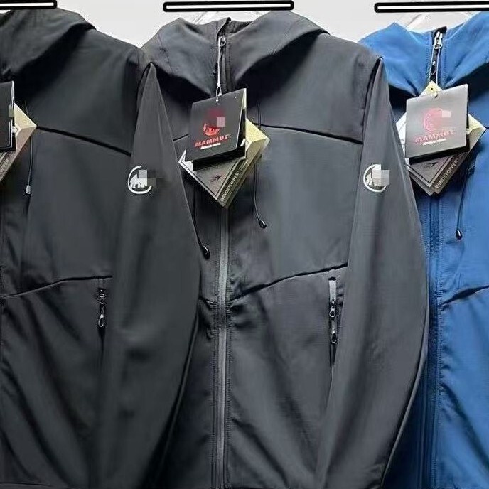 New High-Quality Mammoth Thin Velvet Soft-Shell Jacket for Men and Women, Outdoor Water-Repellent Hooded Jacket
