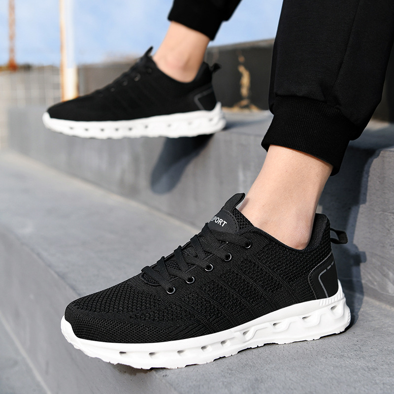 summer sneakers for leisure