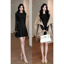 黑色小圆领针织连衣裙女秋冬短款内搭打底伯克利裙子韩系早秋穿搭
