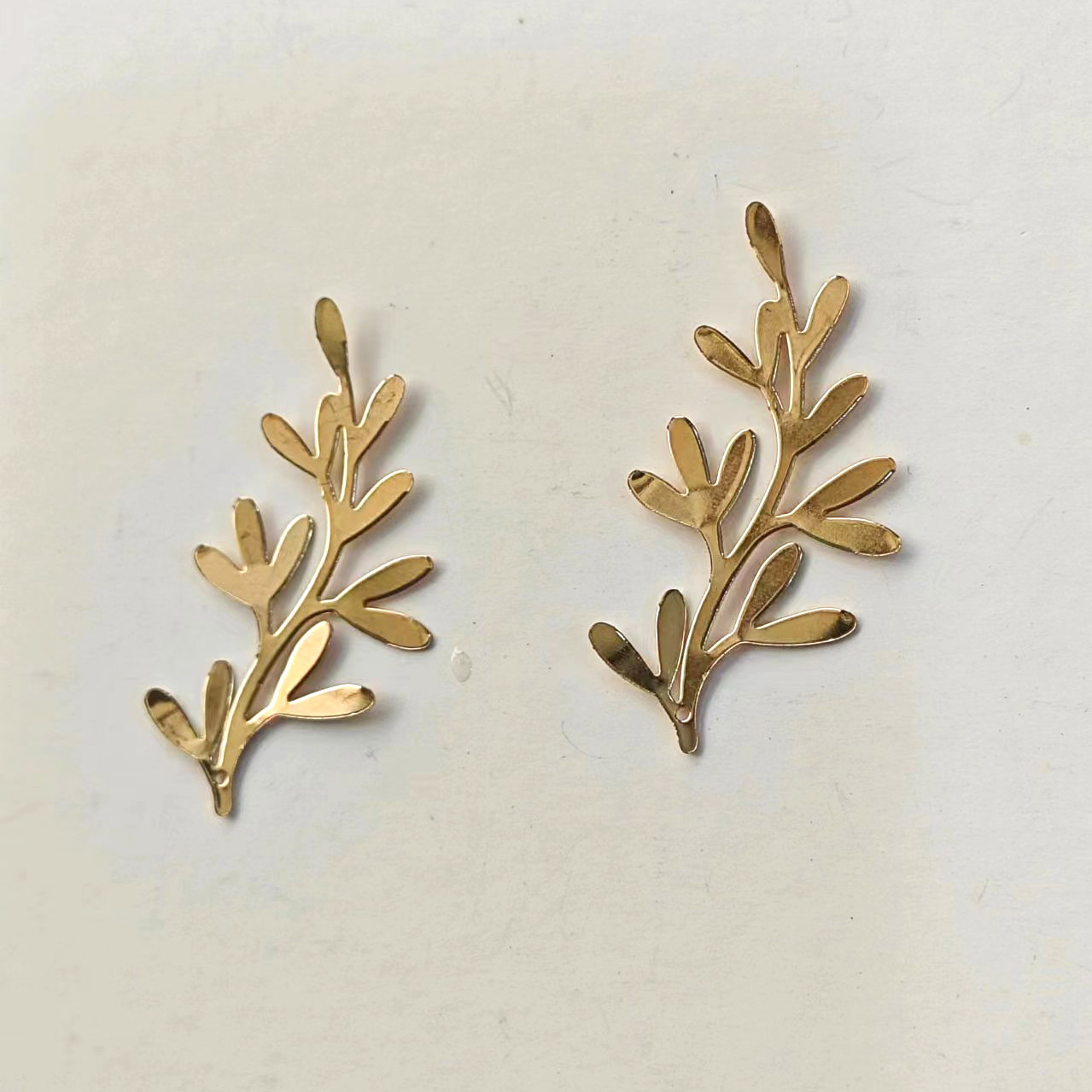 Hojas, hojas, metal, flores, ramillete, accesorios de joyería, bricolaje, material antiguo, ropa de plata Miao, accesorios de abanico, plata